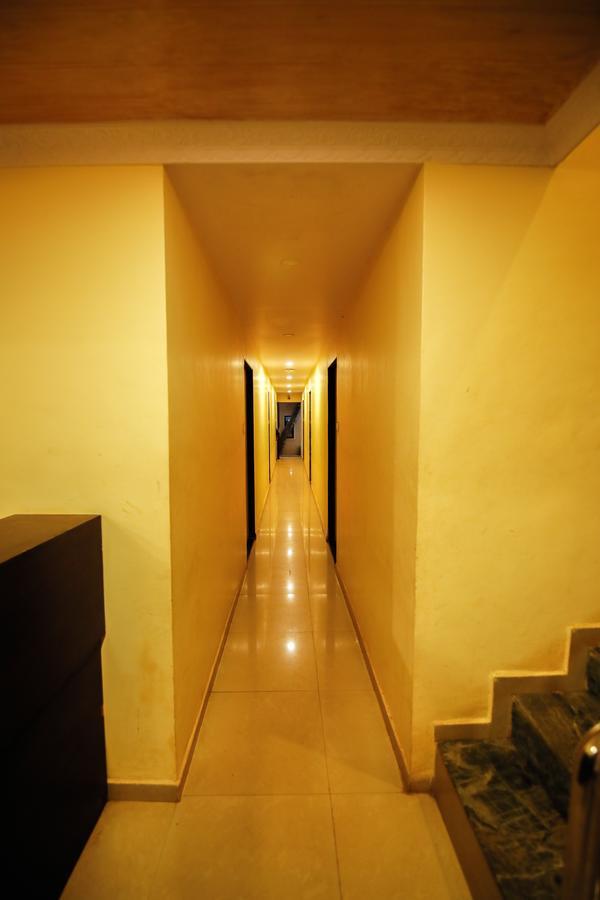 Shindola Residency Bed & Breakfast มหาบาเลชวาร์ ภายนอก รูปภาพ