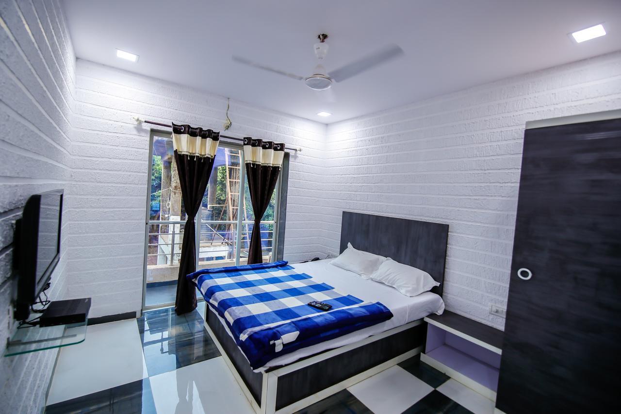 Shindola Residency Bed & Breakfast มหาบาเลชวาร์ ภายนอก รูปภาพ