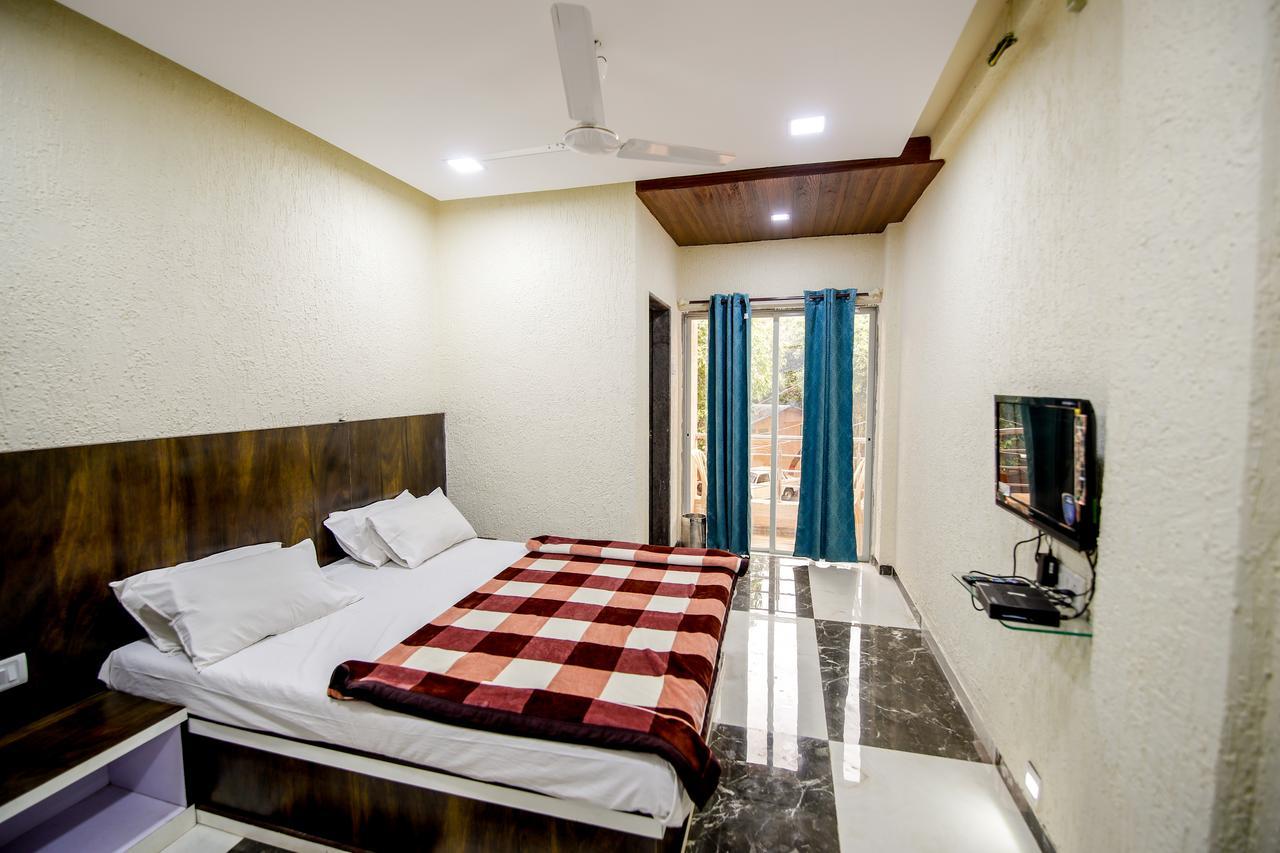 Shindola Residency Bed & Breakfast มหาบาเลชวาร์ ภายนอก รูปภาพ