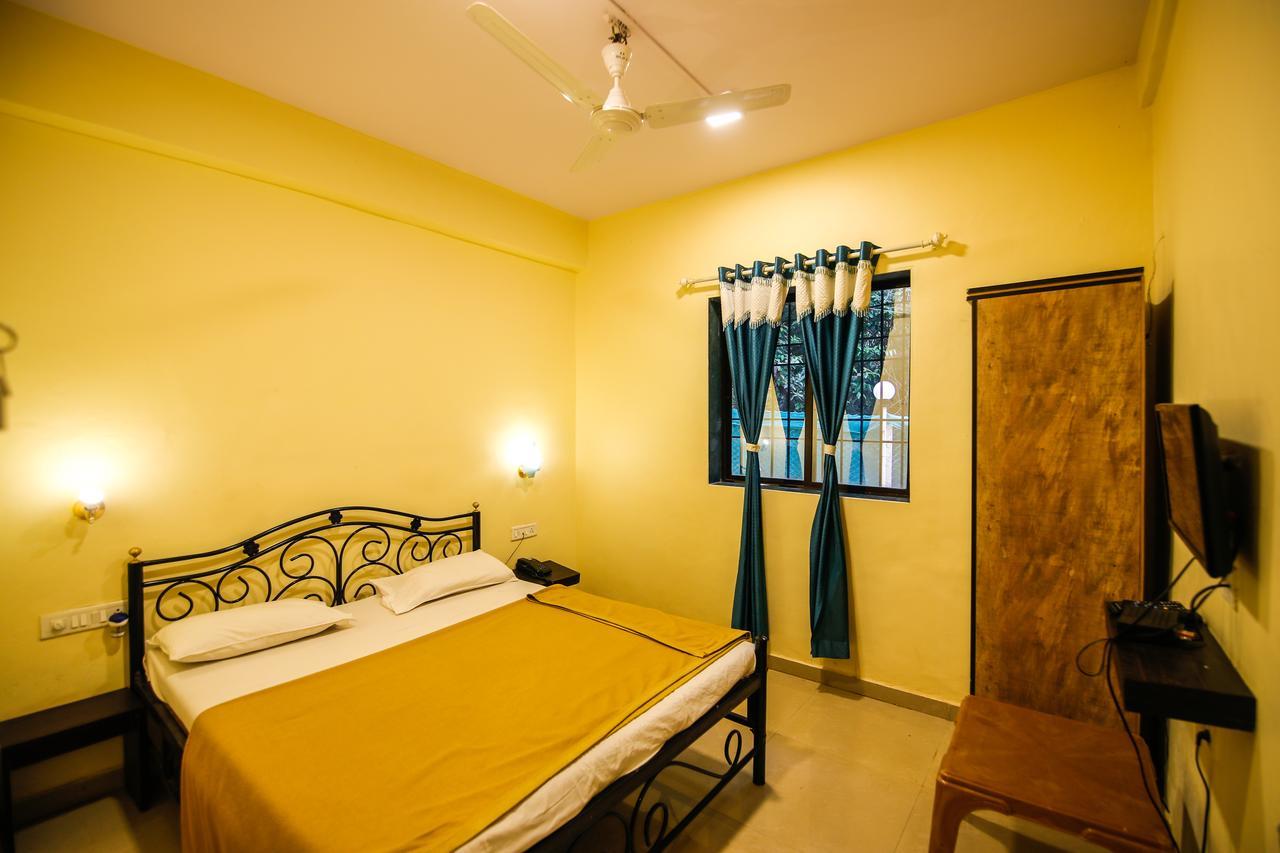 Shindola Residency Bed & Breakfast มหาบาเลชวาร์ ภายนอก รูปภาพ